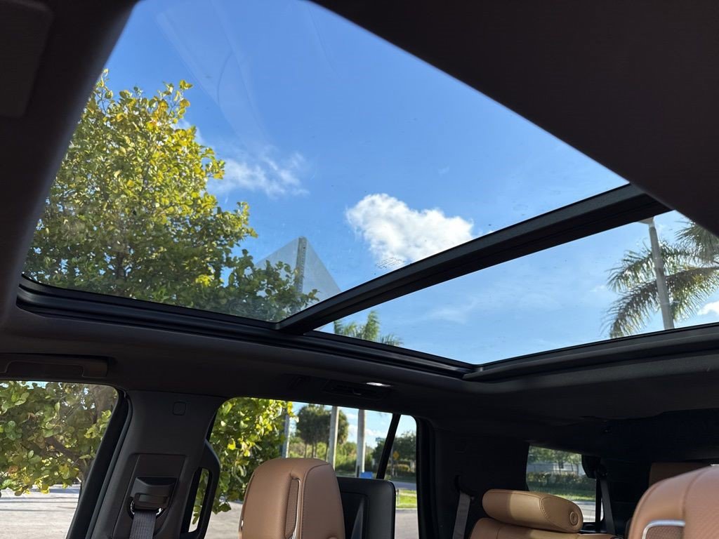 Certified 2025 Cadillac Escalade Premium Luxury w/ LPO, Floor Liner Package RWD image 6