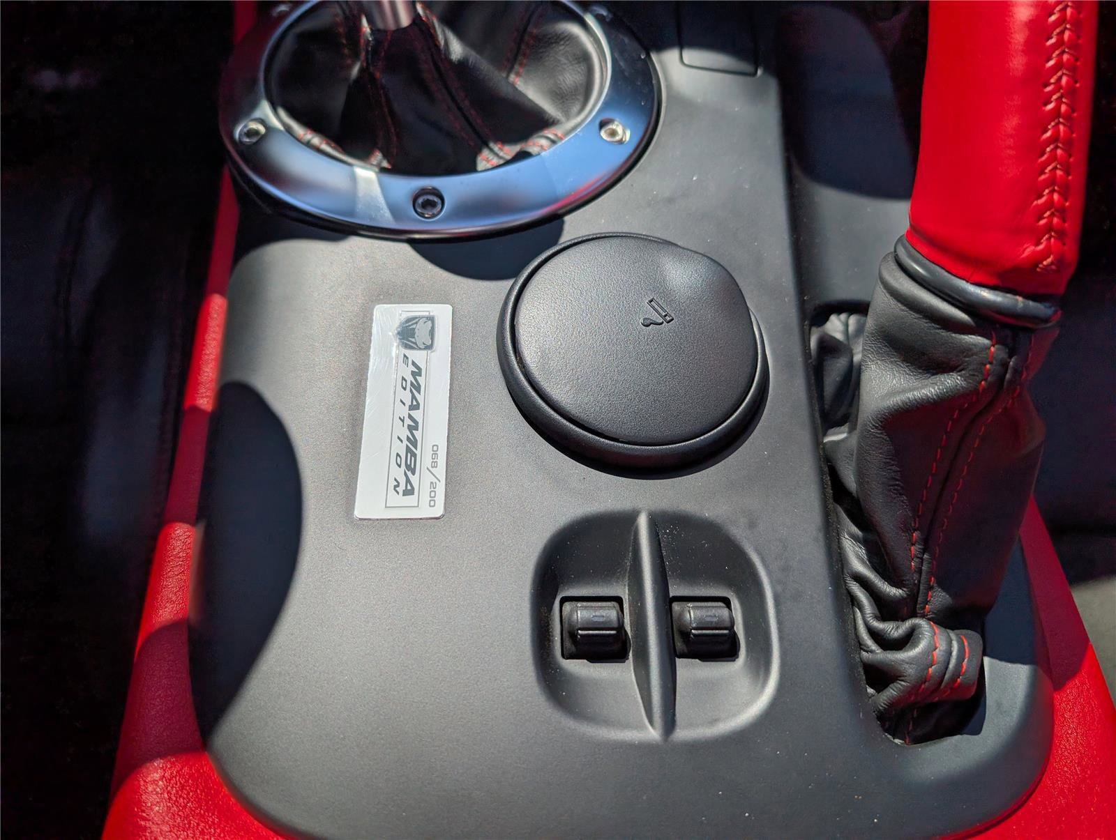 Used 2004 Dodge Viper SRT-10 image 18