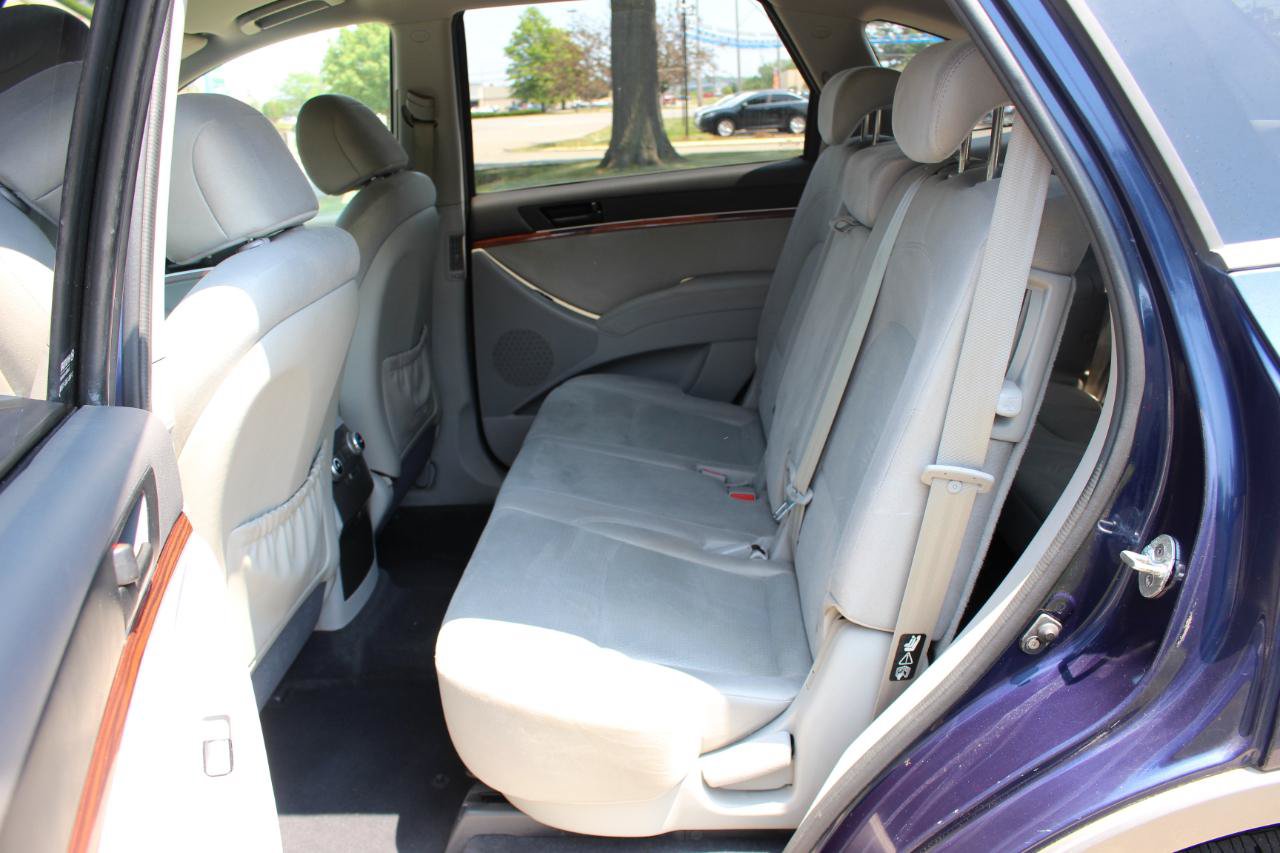 Used 2008 Hyundai Veracruz GLS FWD image 25