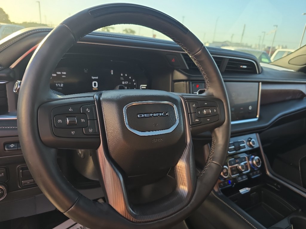 Certified 2023 GMC Yukon Denali Ultimate AWD/4WD image 13