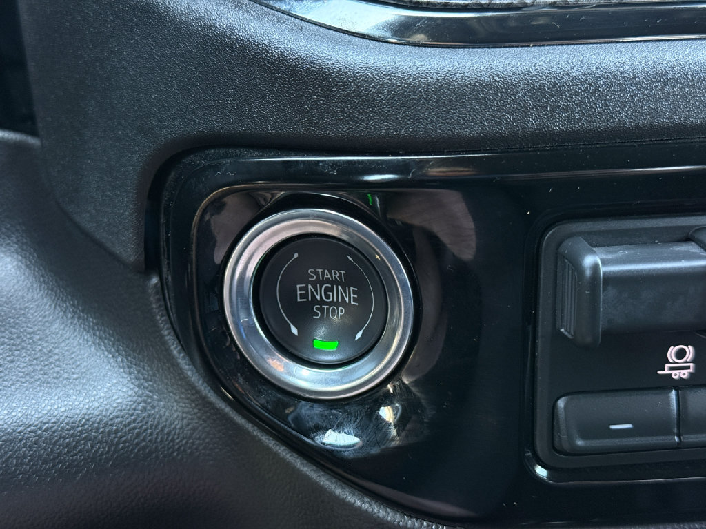Used 2026 Chevrolet Silverado 1500 ZR2 AWD/4WD image 31