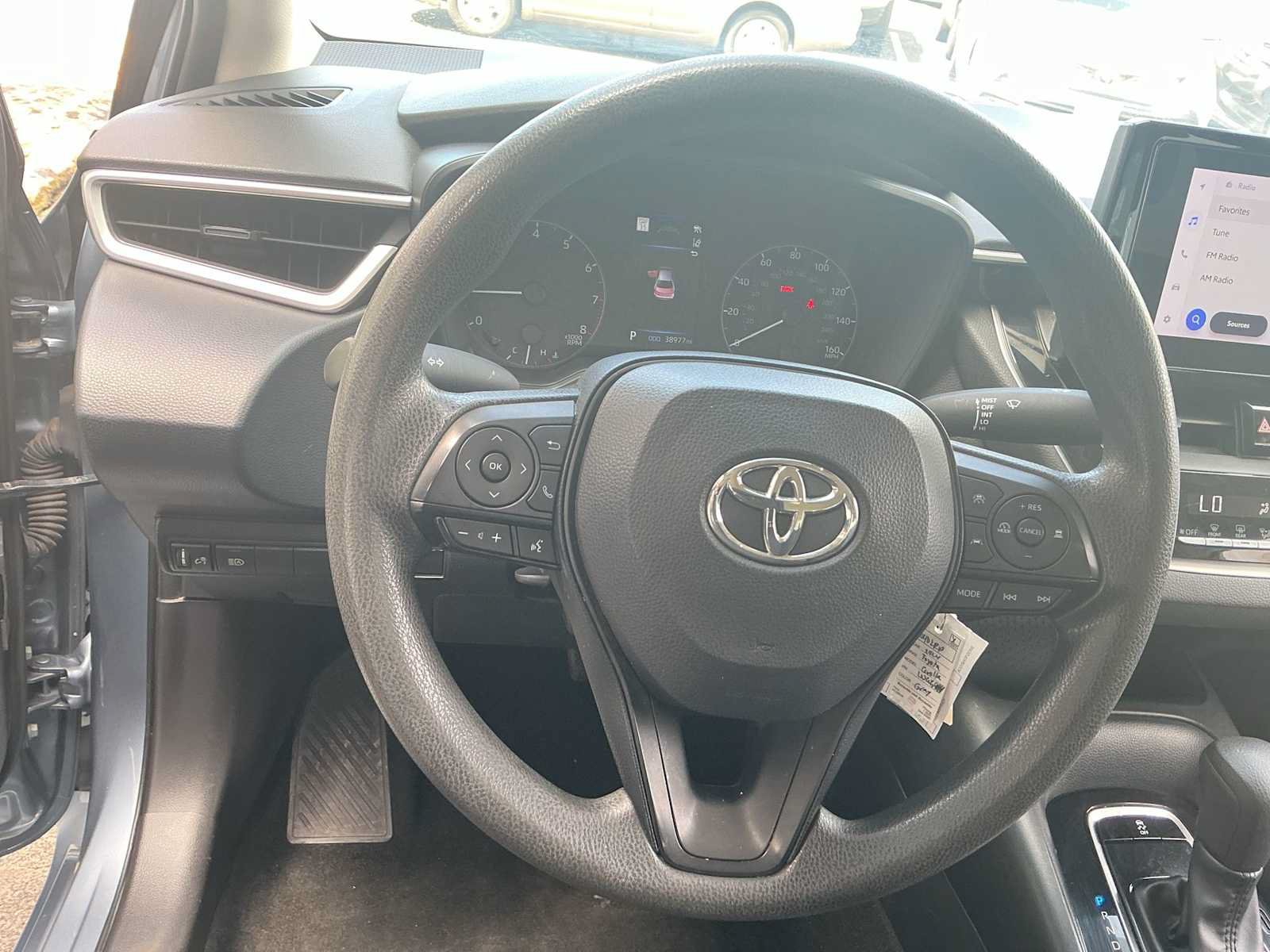 Used 2024 Toyota Corolla LE FWD image 15