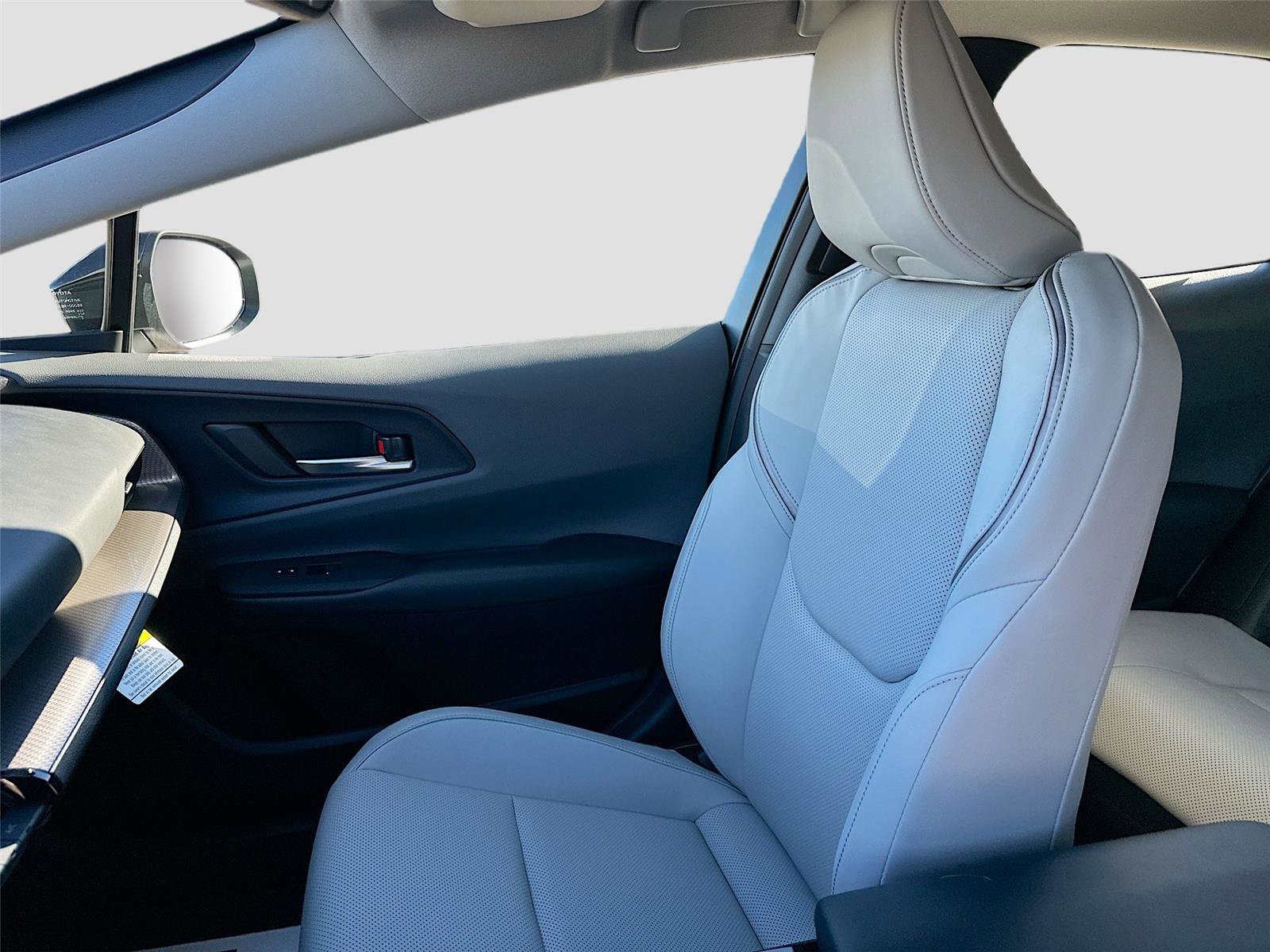 New 2026 Toyota Prius XLE image 23