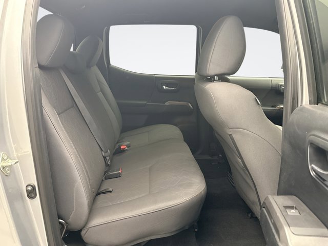 Used 2017 Toyota Tacoma TRD Sport w/ Tow Package image 18