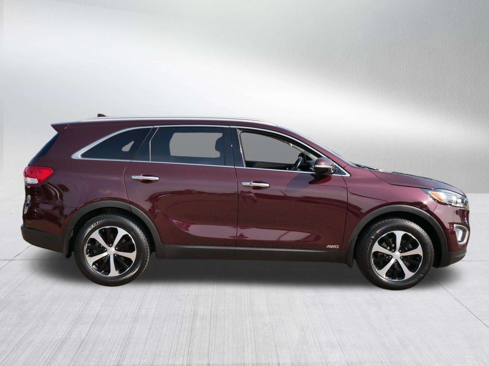 Used 2017 Kia Sorento EX w/ EX Premium Package AWD/4WD image 8