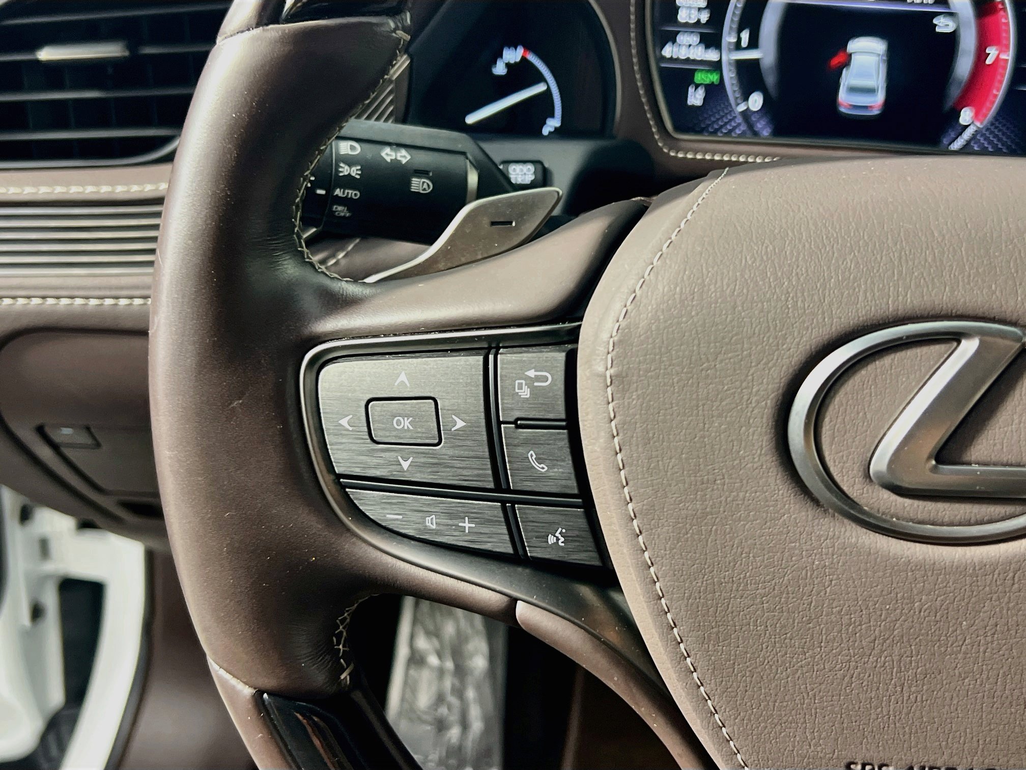 Used 2020 Lexus LS 500 AWD w/ Interior Upgrade Package image 18