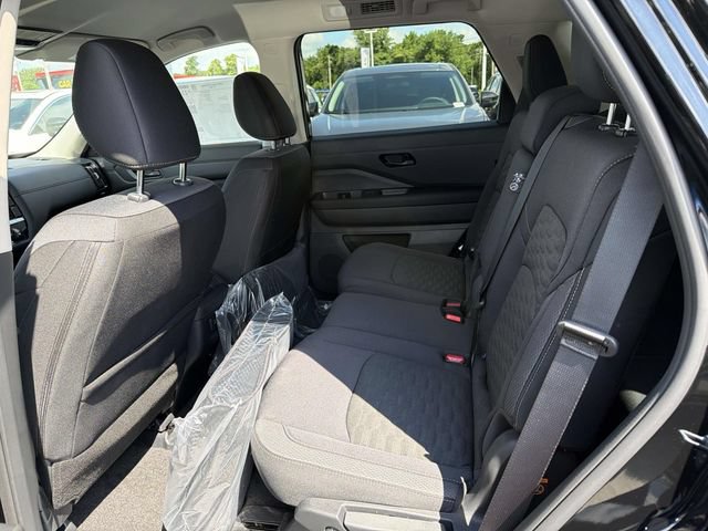 New 2026 Nissan Pathfinder SV w/ Cargo Package AWD/4WD image 7