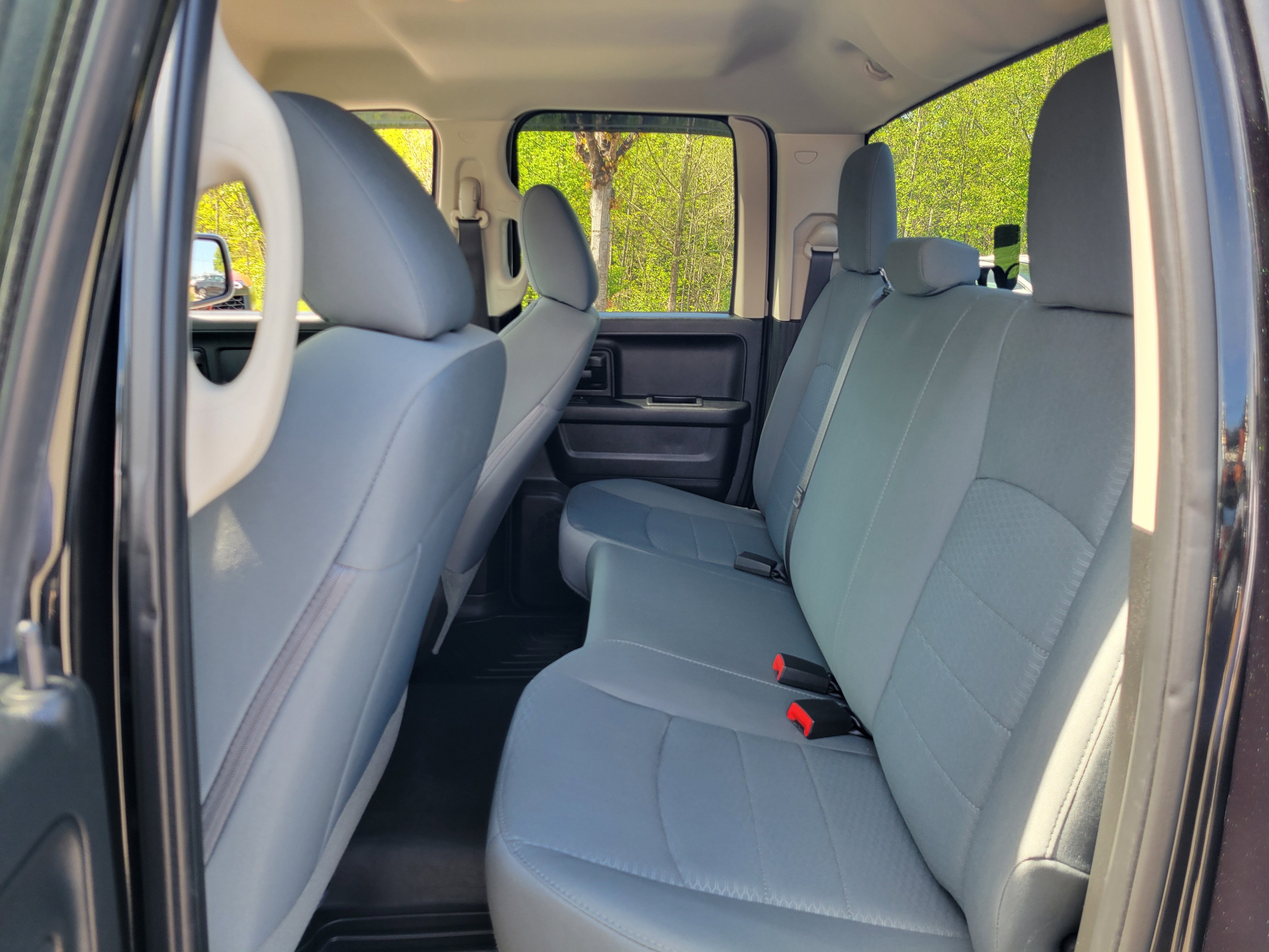 Used 2017 RAM 1500 Express image 12