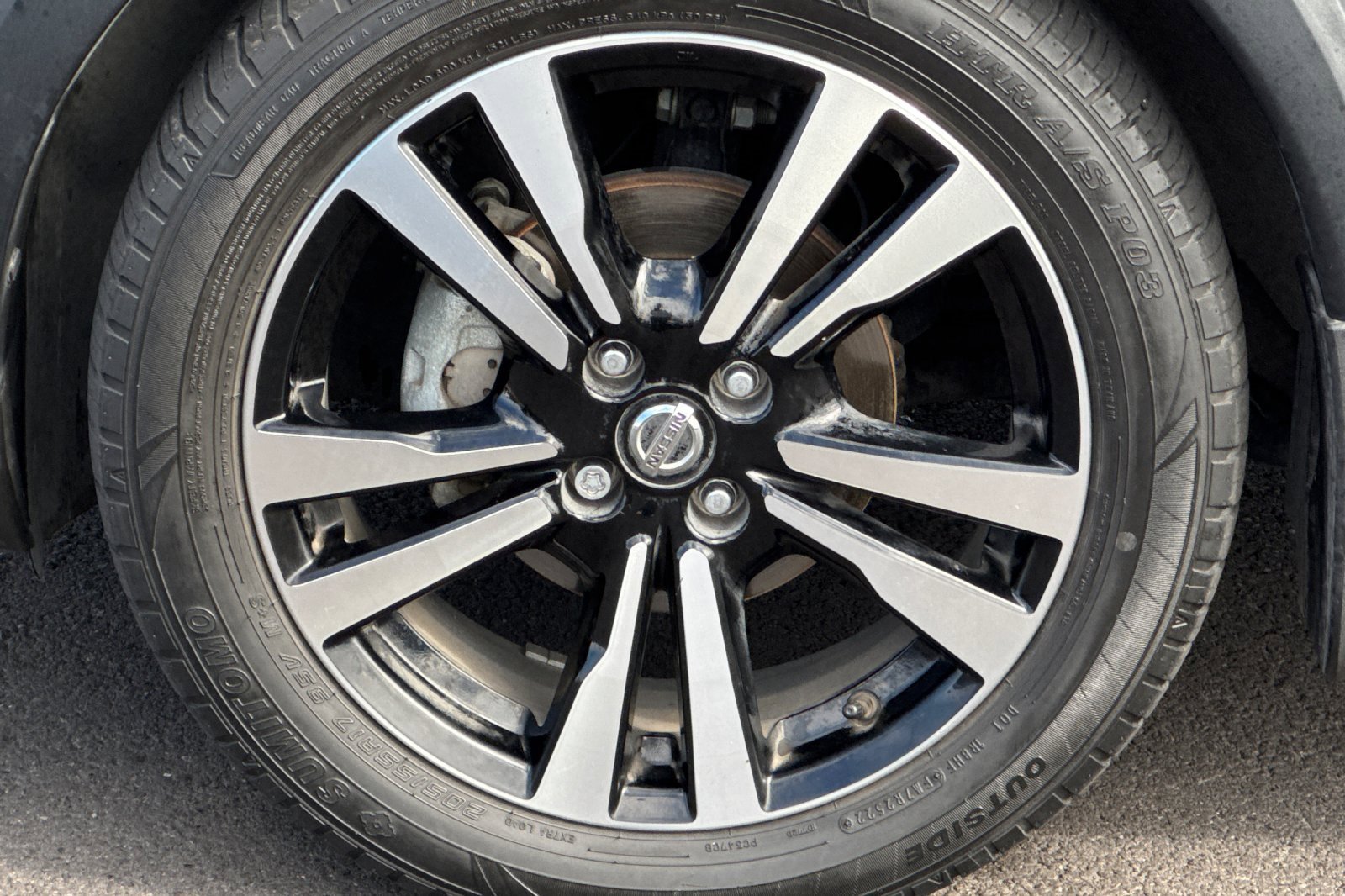 Used 2020 Nissan Kicks SR image 30