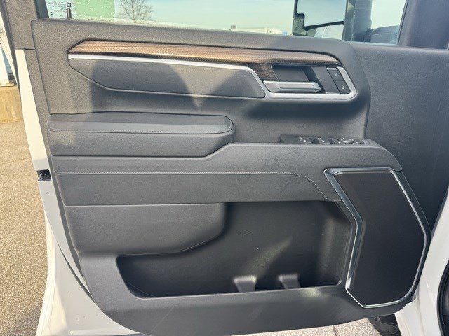 Used 2025 Chevrolet Silverado 2500 LT w/ All Star Edition image 12