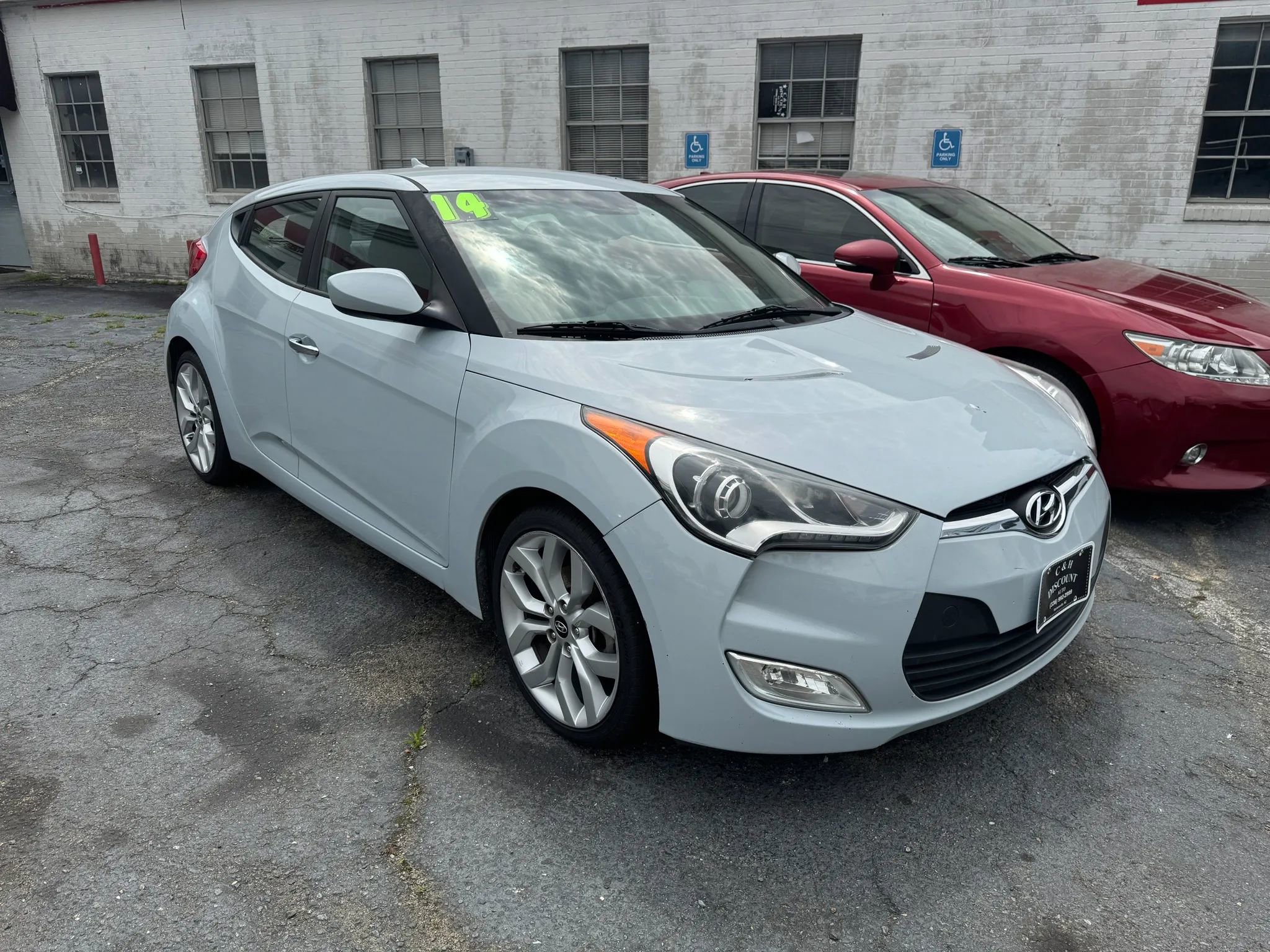 Used 2014 Hyundai Veloster RE:FLEX Edition FWD image 4