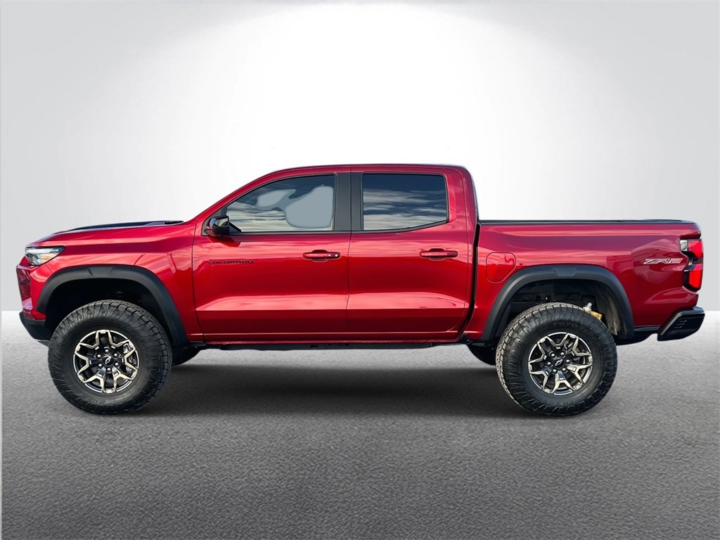 Certified 2024 Chevrolet Colorado ZR2 w/ ZR2 Convenience Package III image 3