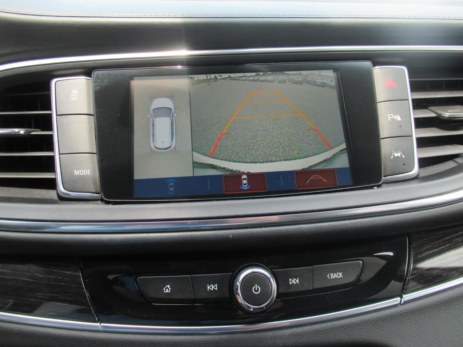 Used 2019 Buick Enclave Avenir w/ Avenir Technology Package FWD image 31