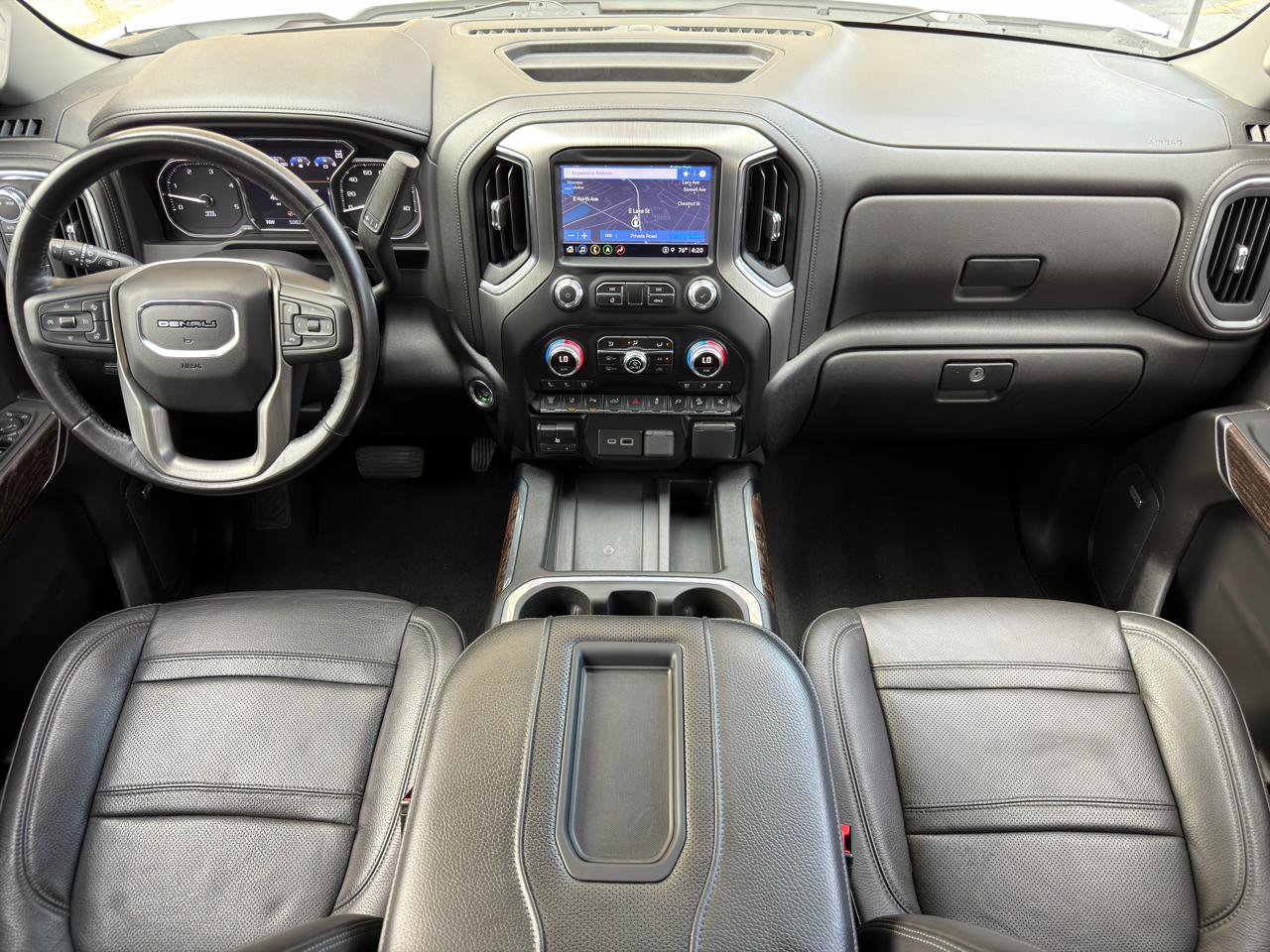 Used 2022 GMC Sierra 2500 Denali w/ Denali Ultimate Package AWD/4WD image 30