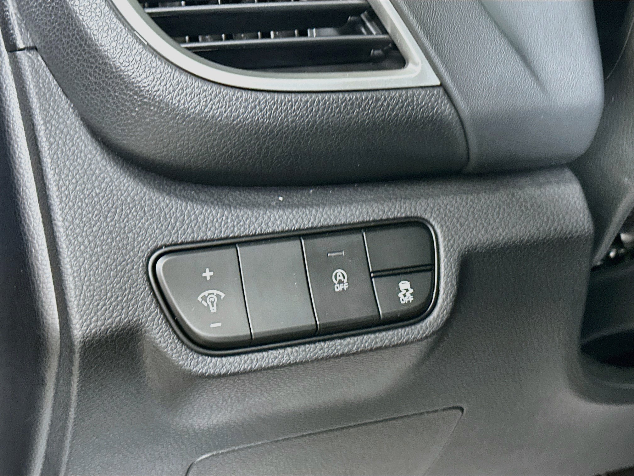 Used 2026 Kia Seltos EX FWD image 10