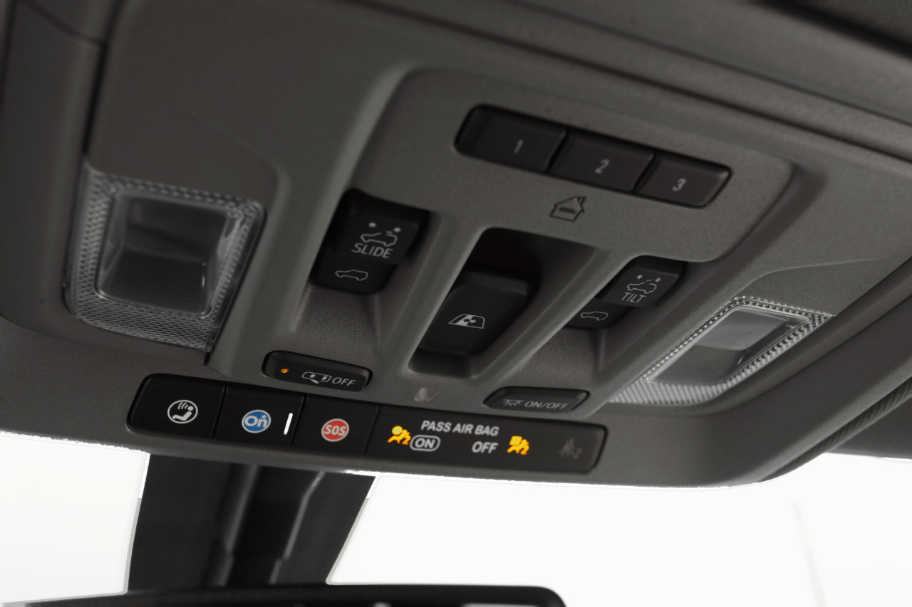 Used 2022 Chevrolet Silverado 2500 LT w/ Midnight Edition image 34