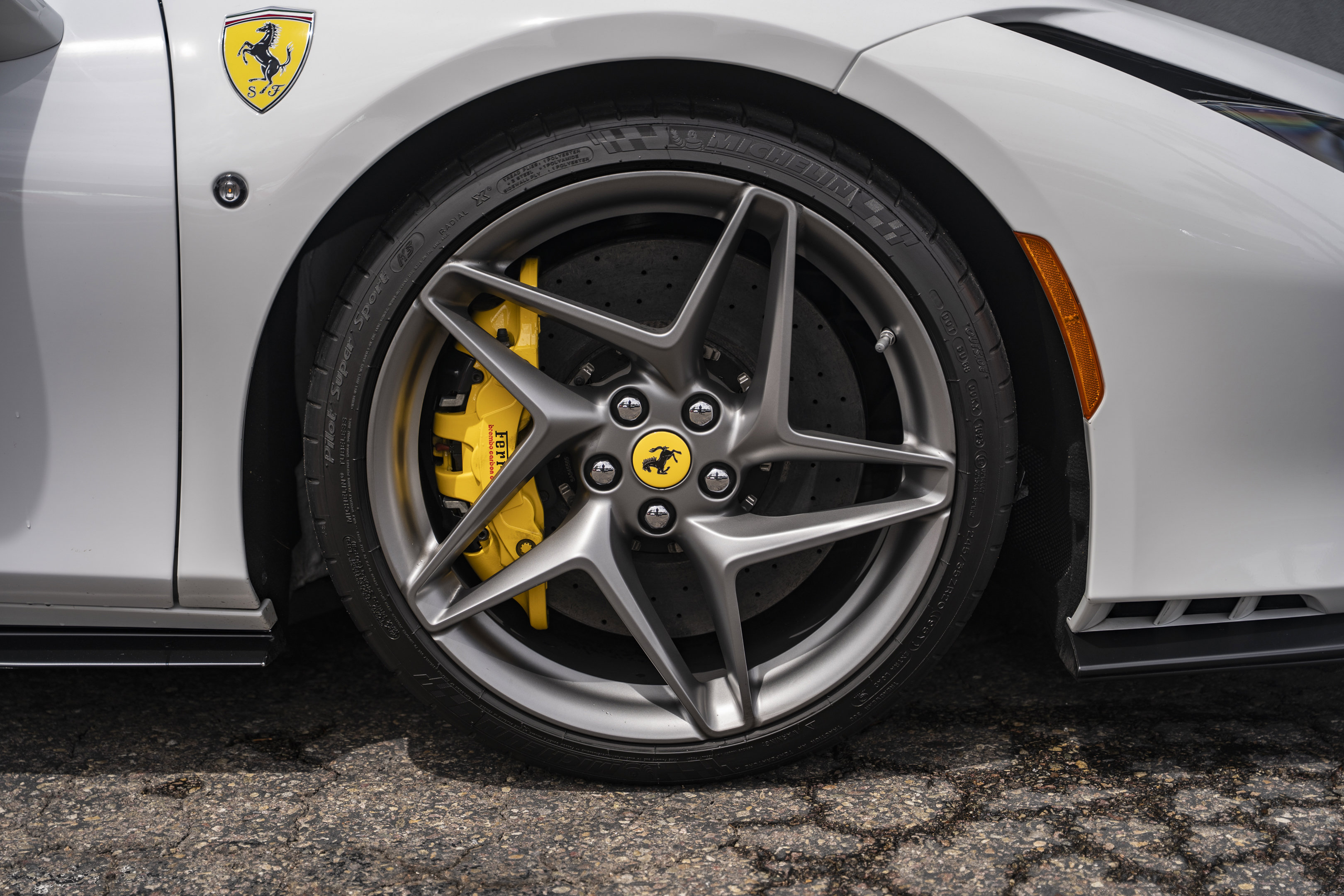 Used 2021 Ferrari F8 Tributo RWD image 17