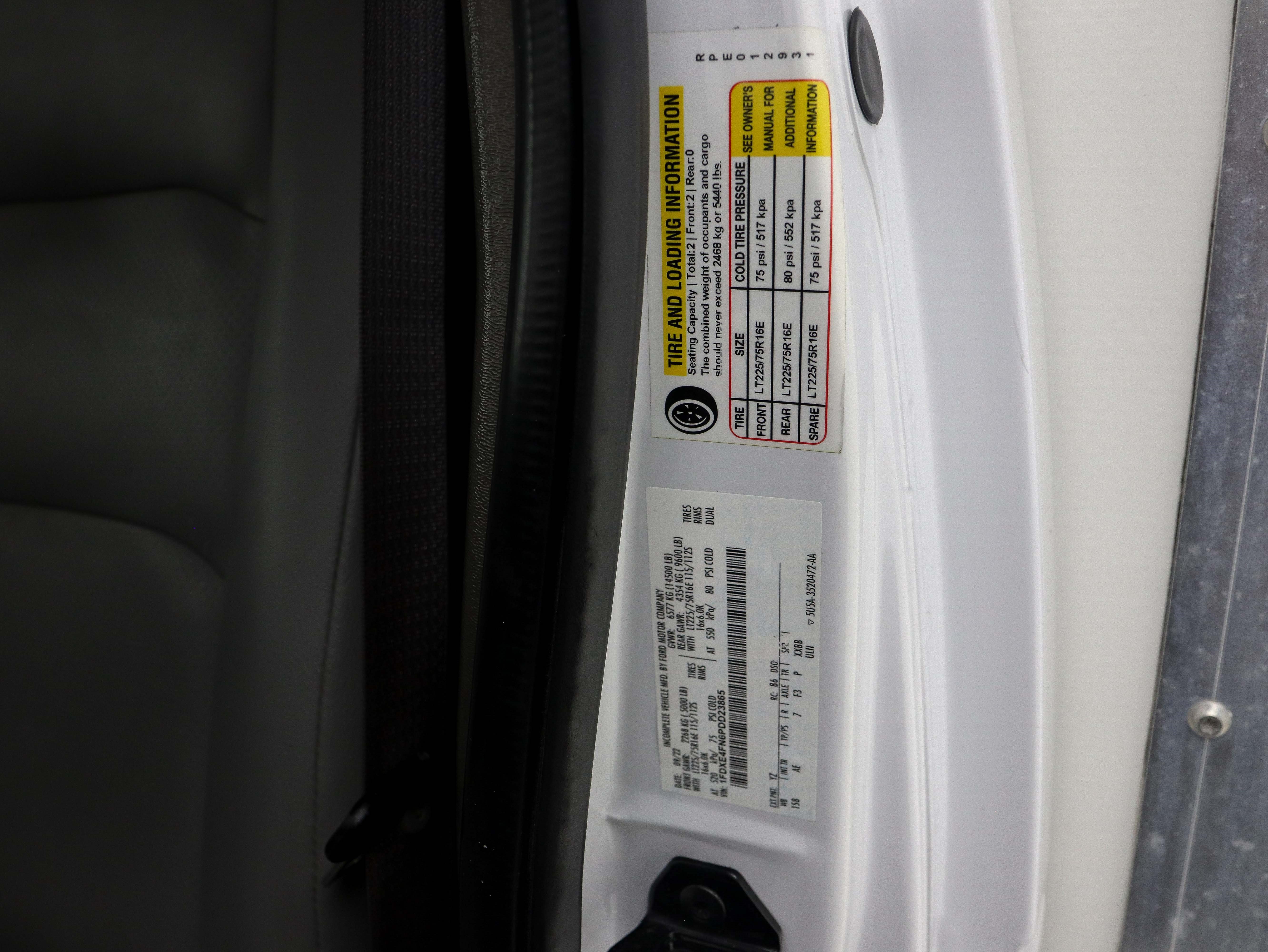 Used 2023 Ford E-450 and Econoline 450 Super Duty w/ Power Windows & Locks Group RWD image 35