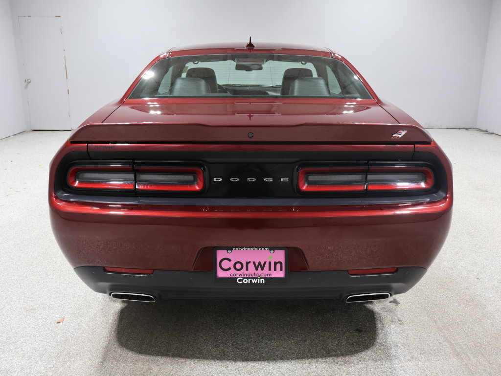 Used 2018 Dodge Challenger GT AWD/4WD image 3