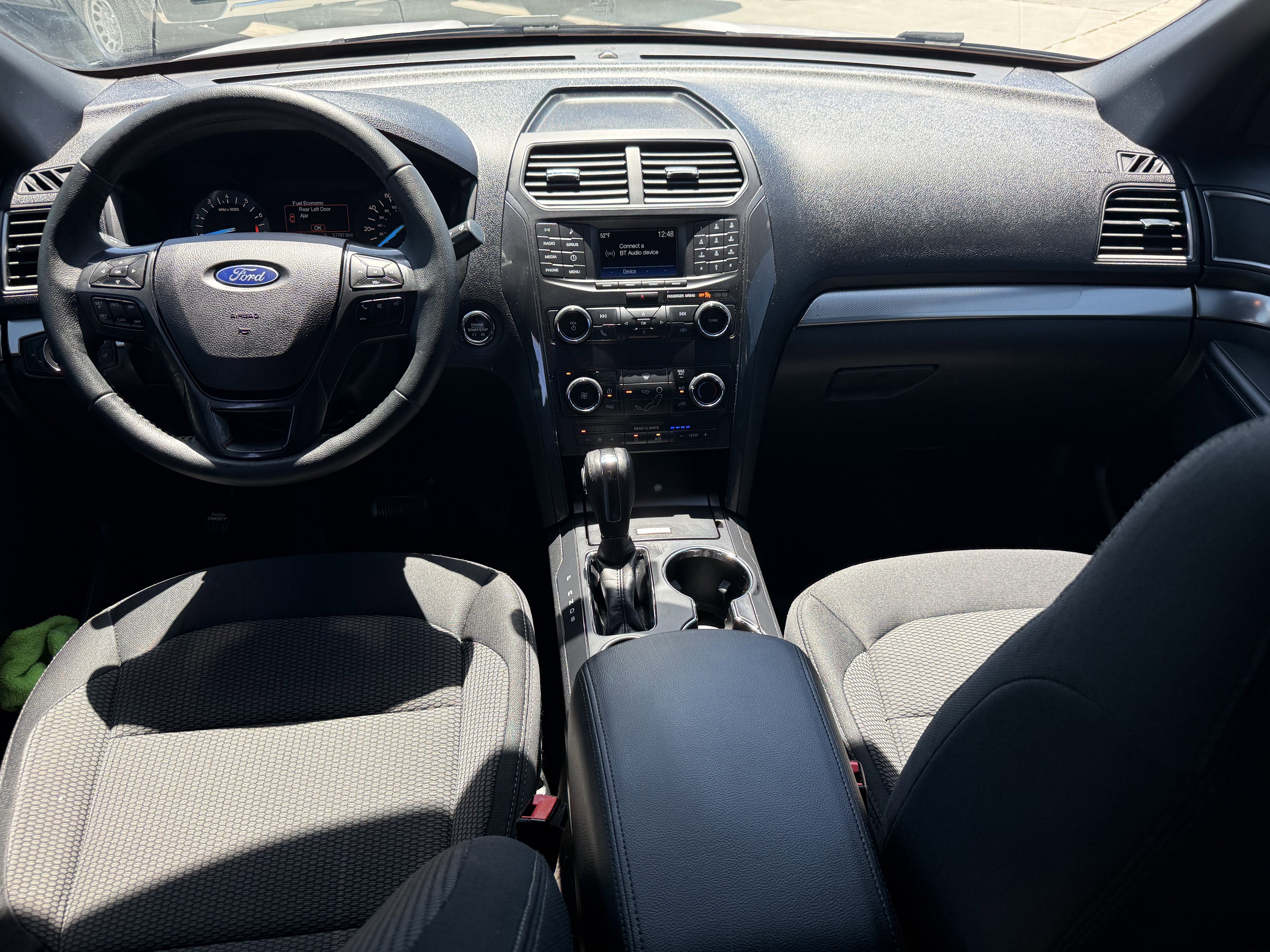 Used 2018 Ford Explorer XLT image 13