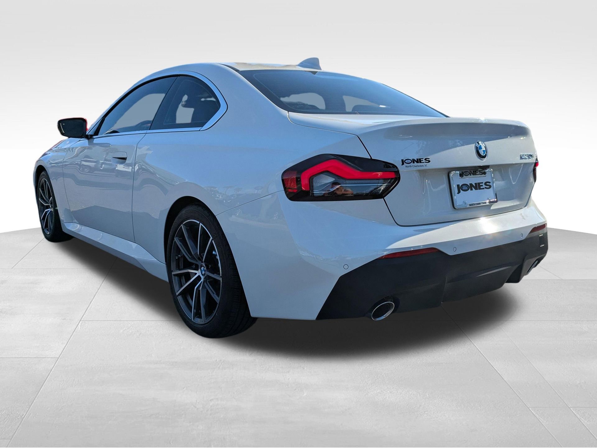 Used 2022 BMW 230i Coupe w/ Premium Package 2 RWD image 8