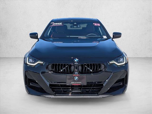 Used 2025 BMW 230i Coupe w/ M Sport Package RWD image 2
