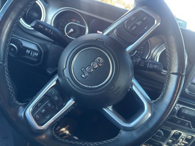 Used 2020 Jeep Wrangler Unlimited Sahara image 20