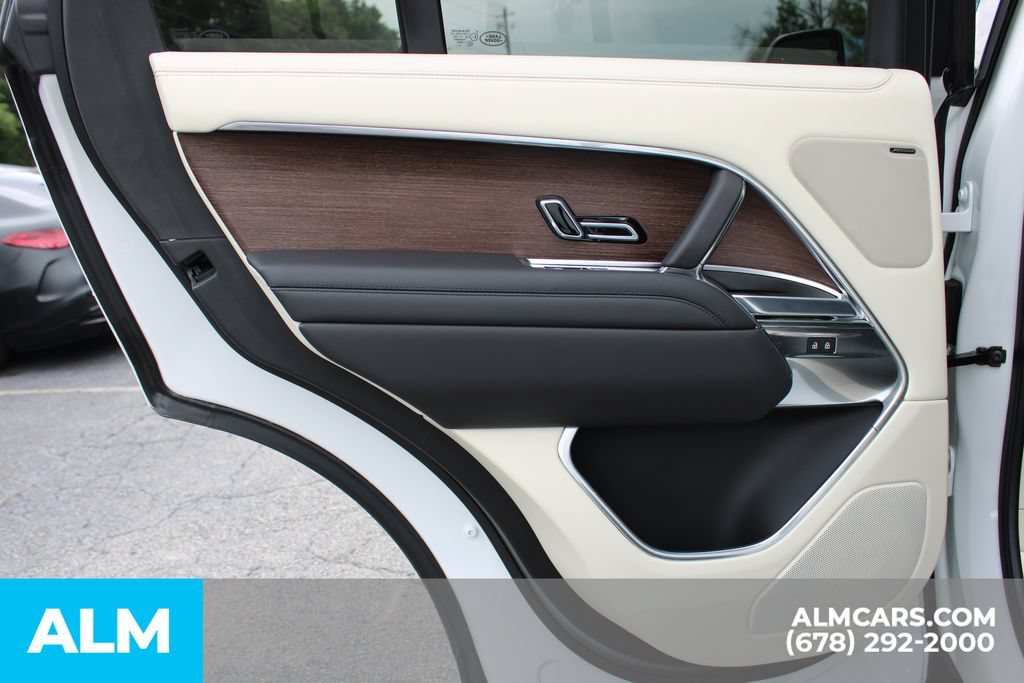 Used 2023 Land Rover Range Rover SE AWD/4WD image 19