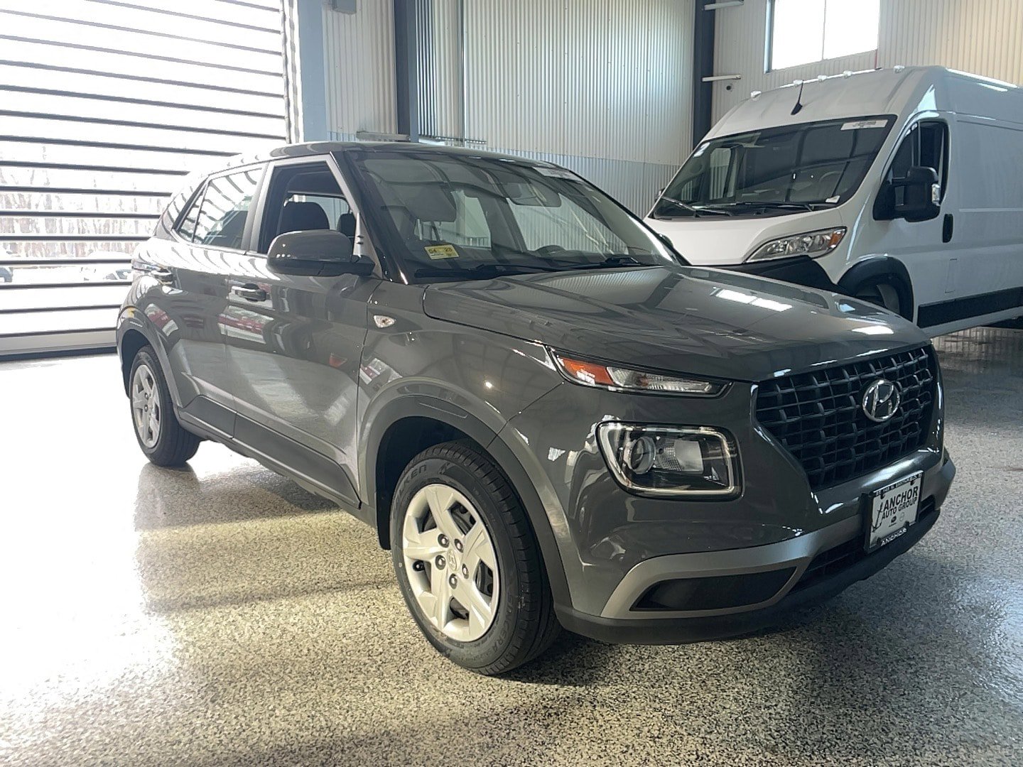 Used 2020 Hyundai Venue SE FWD image 1