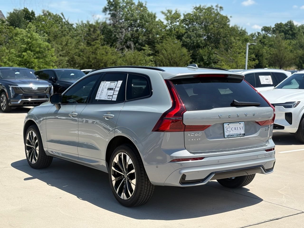 New 2026 Volvo XC60 B5 Plus w/ Protection Package Premier AWD/4WD image 4