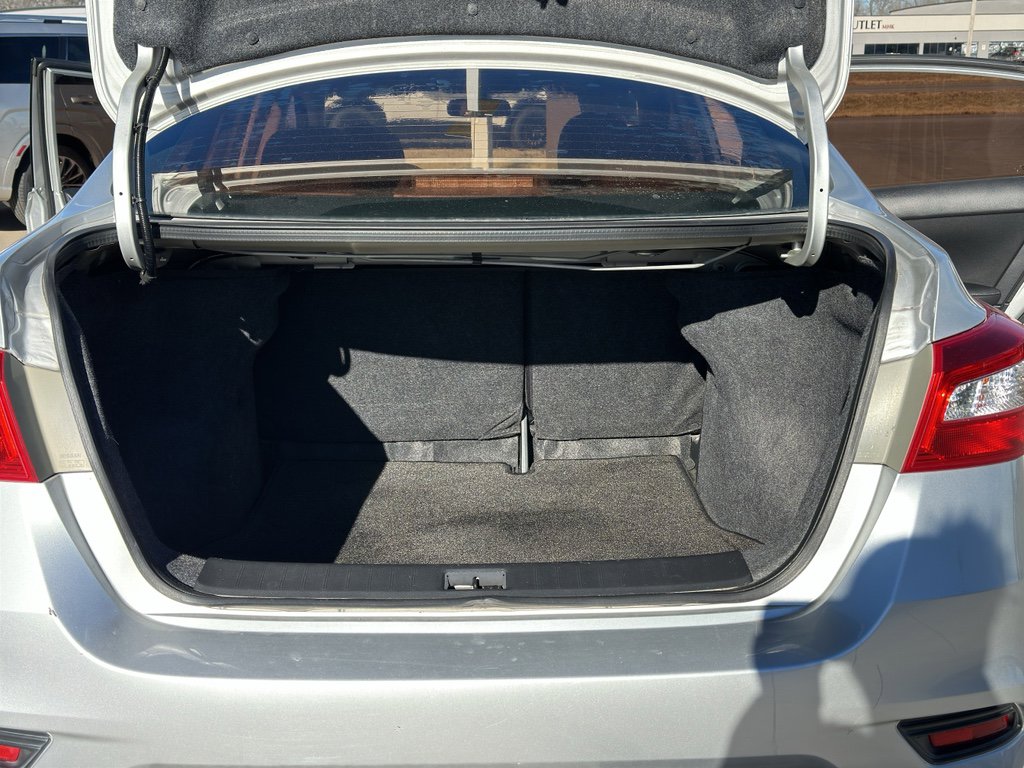 Used 2018 Nissan Sentra S image 30