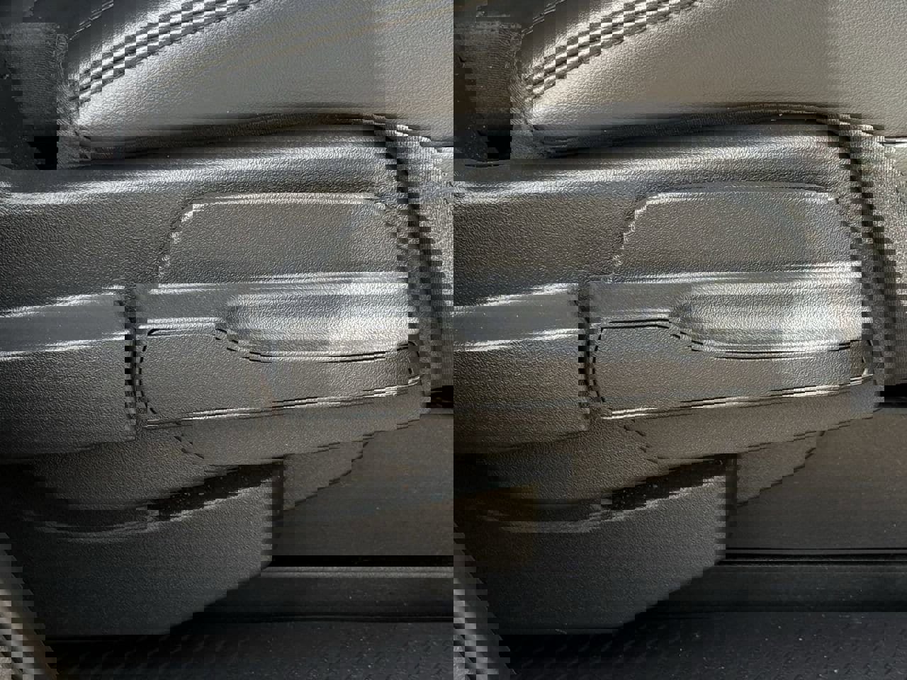 Used 2024 Ford Expedition XLT image 23