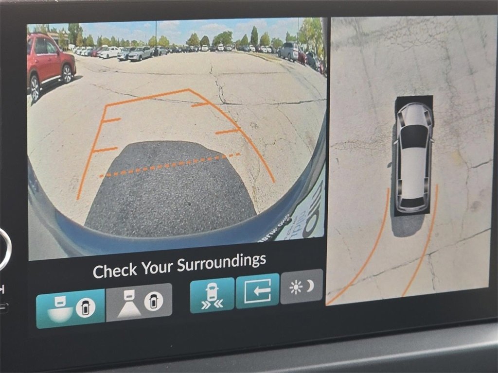 New 2025 Honda Pilot TrailSport image 4