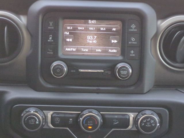 Used 2018 Jeep Wrangler Unlimited Sport S AWD/4WD image 18