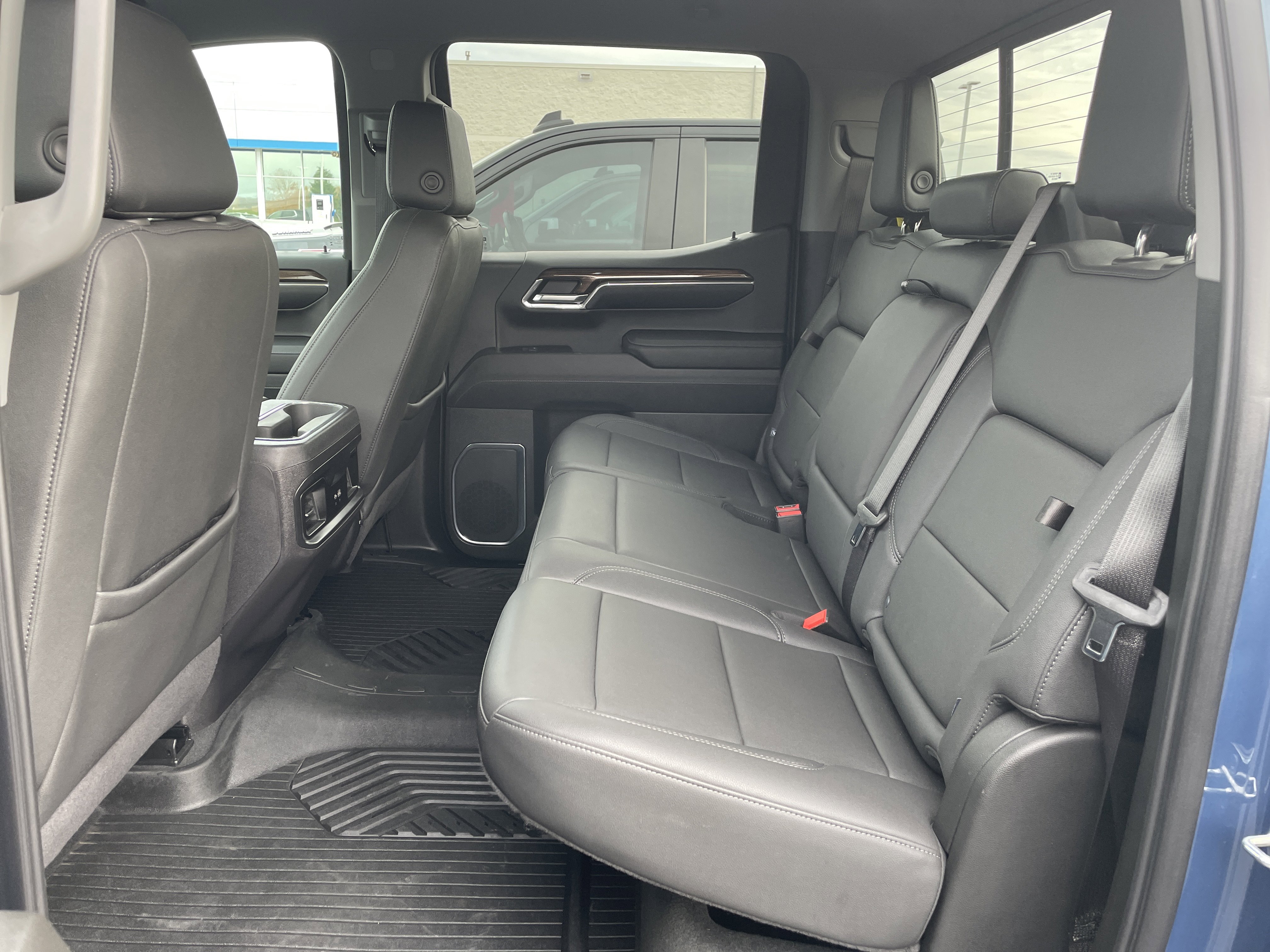 Used 2024 Chevrolet Silverado 1500 LT Trail Boss w/ LT Trail Boss Premium Package image 22