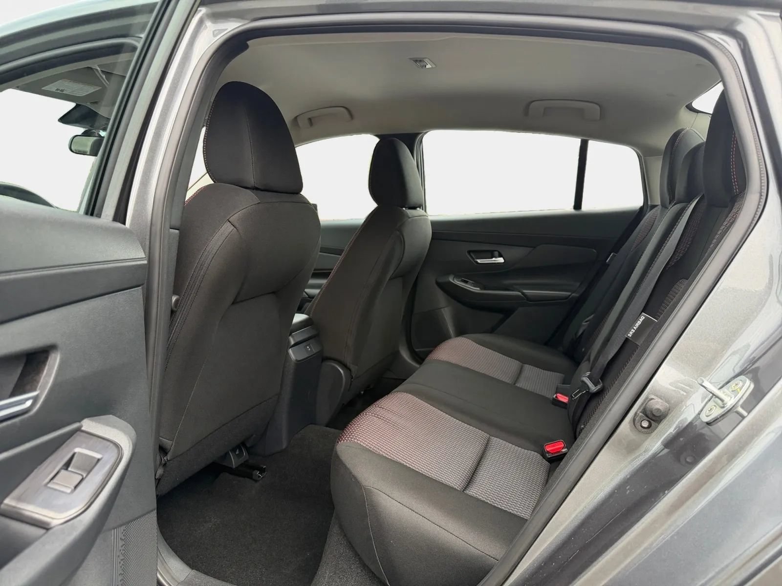 Used 2026 Nissan Sentra SR w/ Floor Mat Package FWD image 11