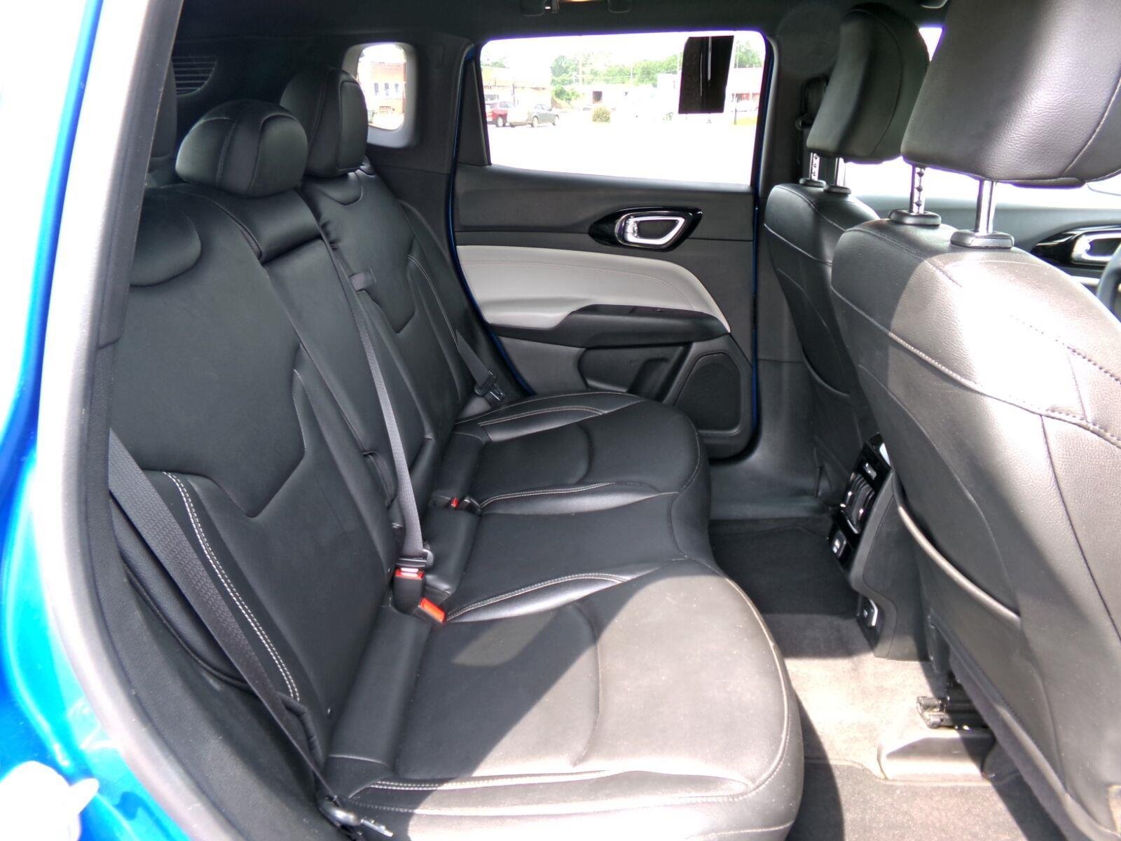 Used 2025 Jeep Compass Limited AWD/4WD image 14
