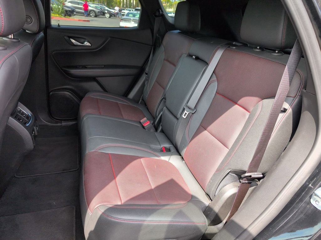 Used 2025 Chevrolet Blazer RS AWD/4WD image 28