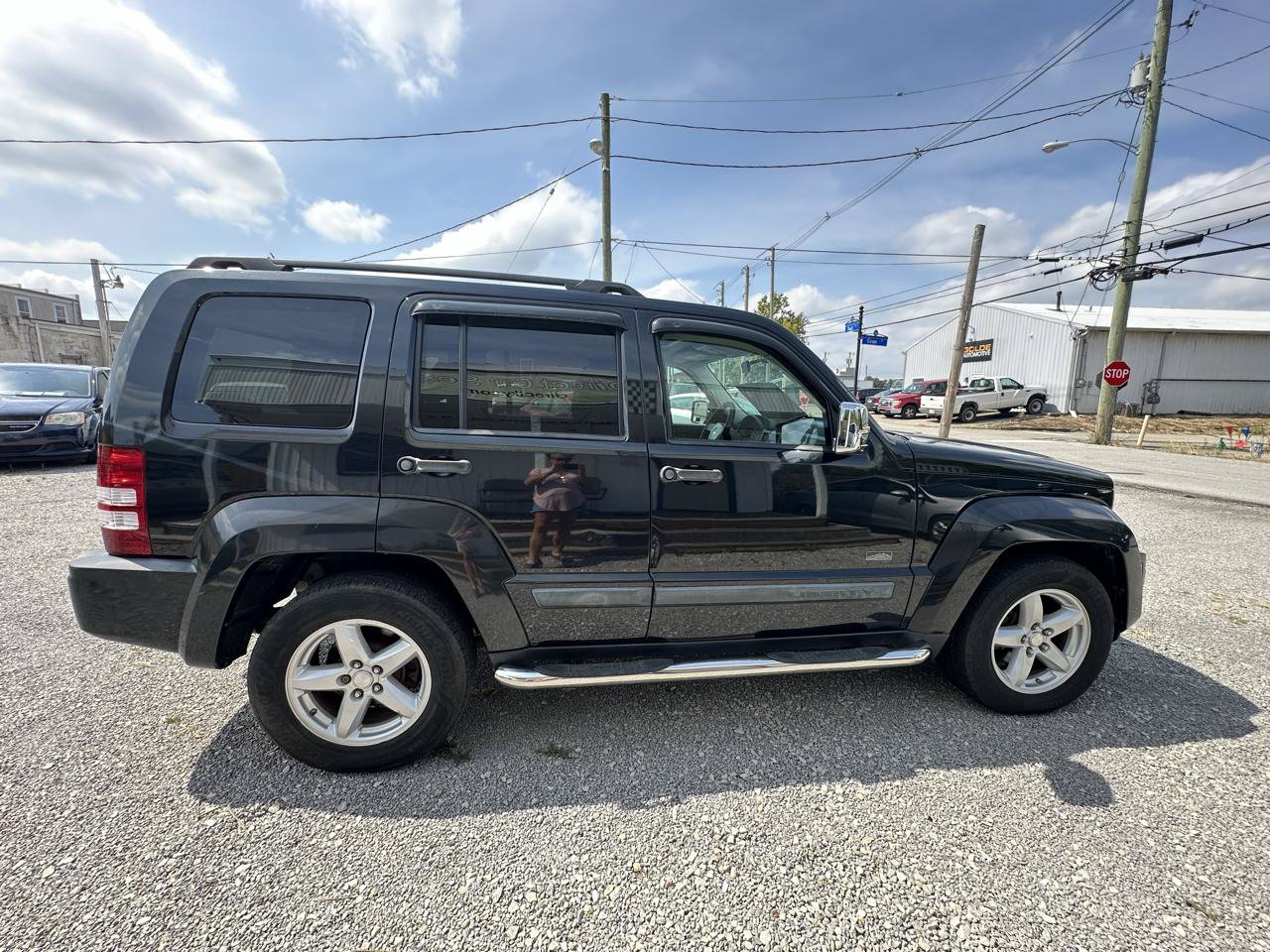 Used 2009 Jeep Liberty Sport AWD/4WD image 7