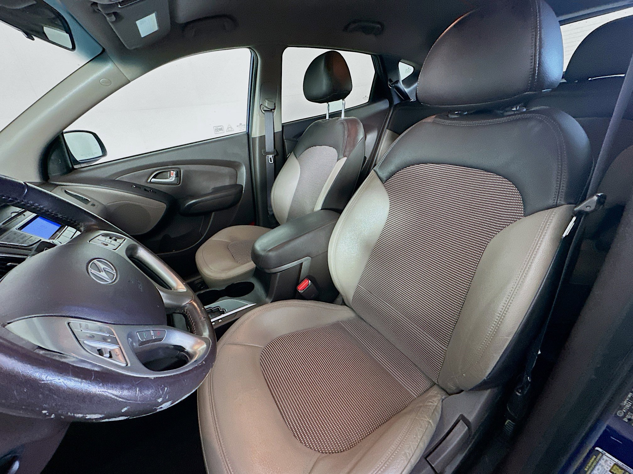 Used 2012 Hyundai Tucson GLS AWD/4WD image 13