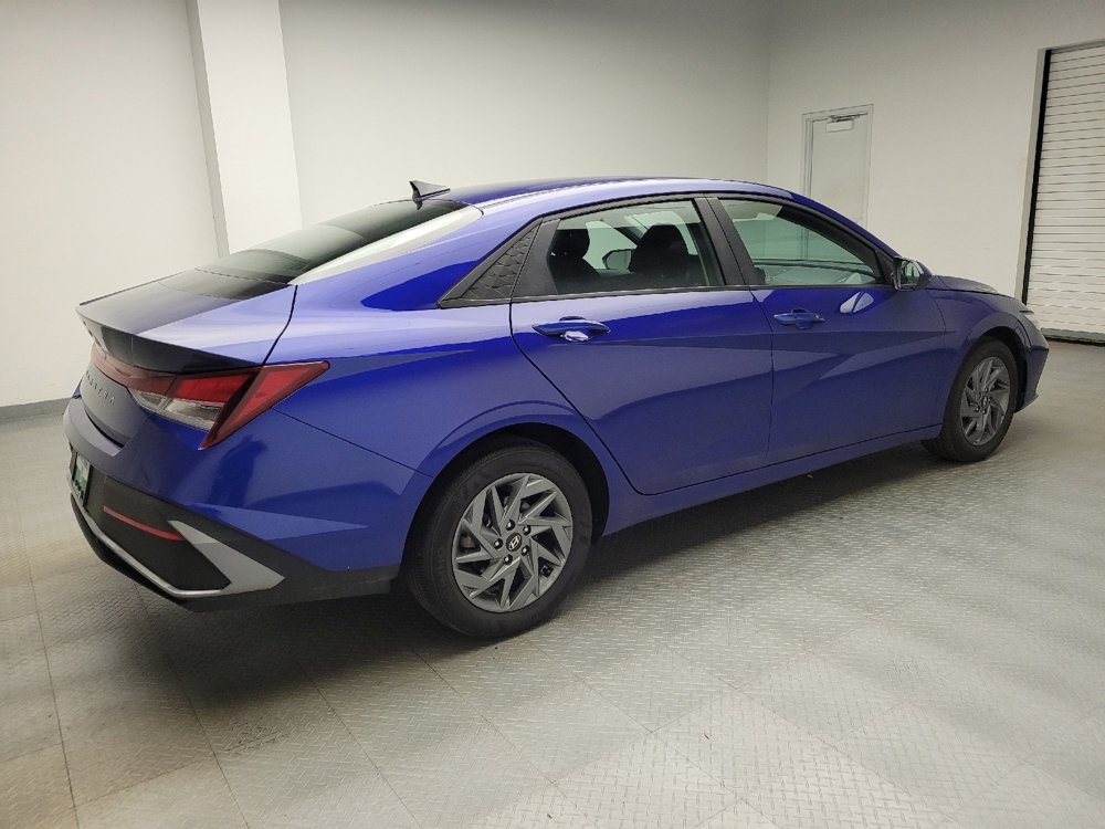 Used 2024 Hyundai Elantra SEL FWD image 10
