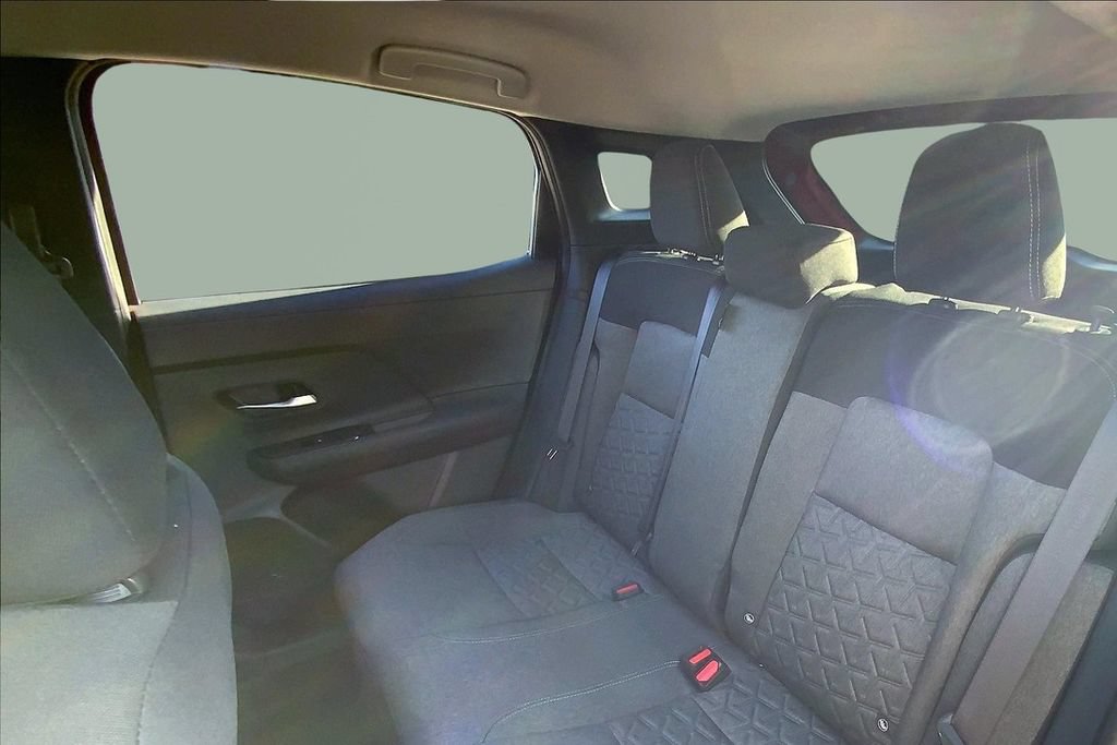 Used 2026 Nissan Kicks SV FWD image 11