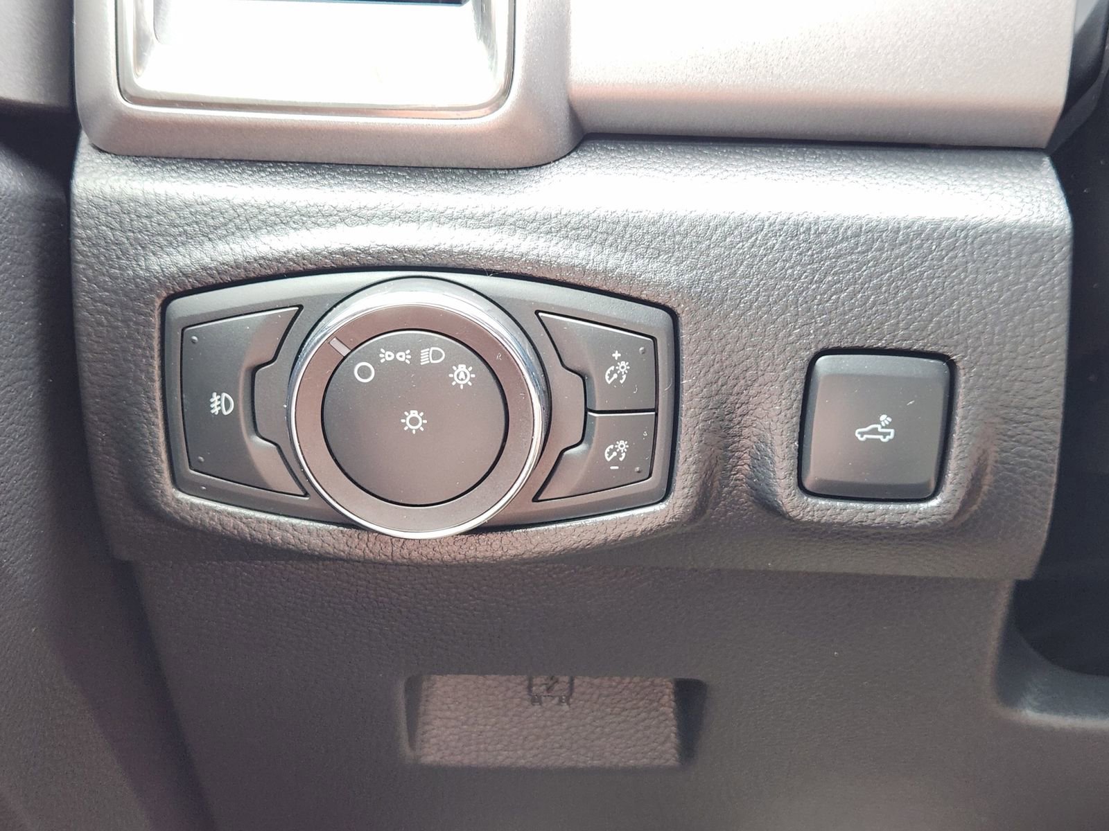 Used 2019 Ford Ranger XLT w/ Equipment Group 301A Mid image 24