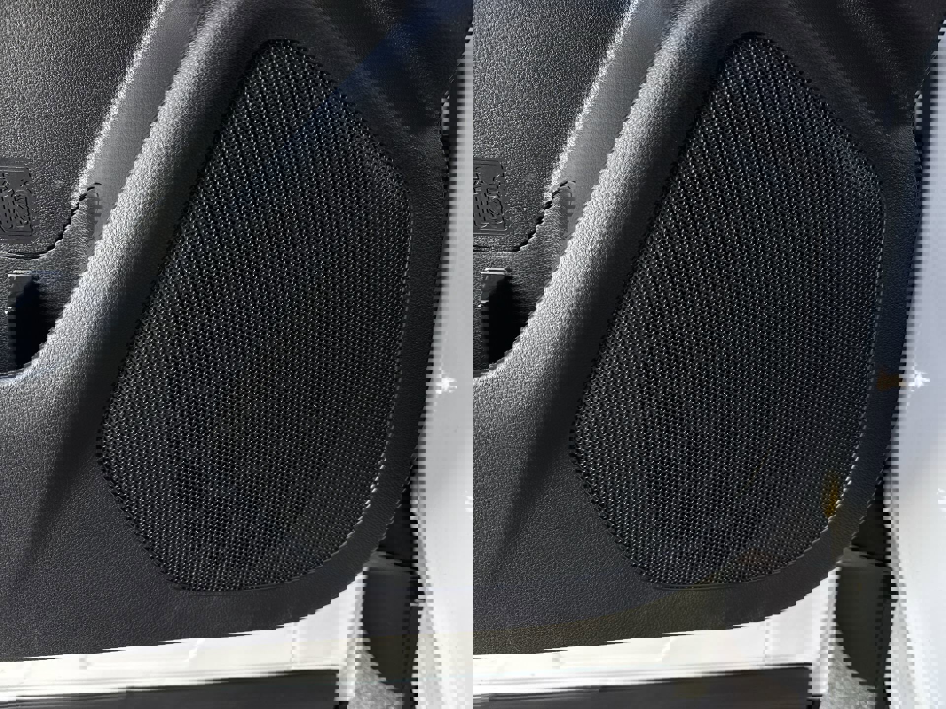 Used 2024 Subaru Ascent Premium w/ Convenience Package image 24