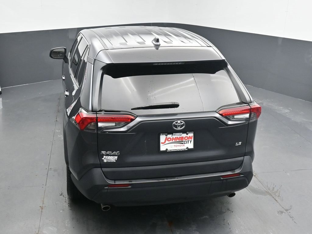 Used 2023 Toyota RAV4 LE image 29
