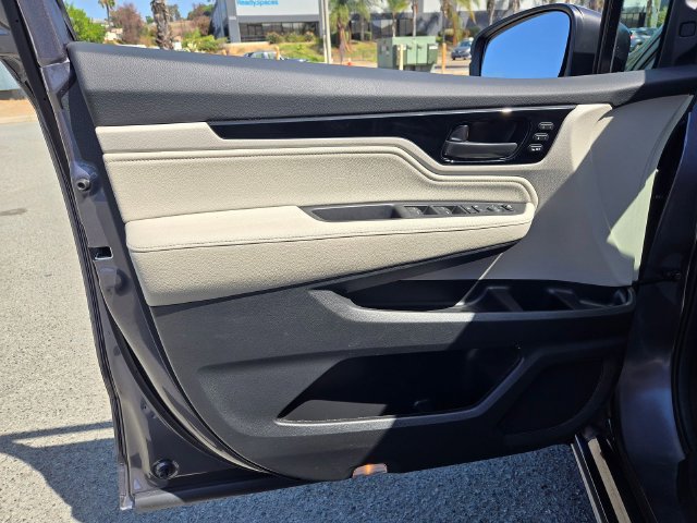 Used 2025 Honda Odyssey Touring image 8