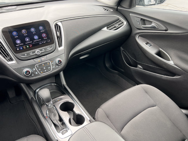 Used 2025 Chevrolet Malibu LT FWD image 29