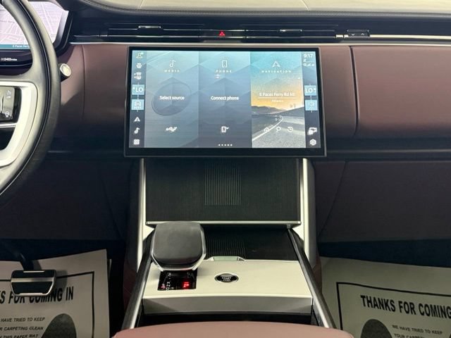Used 2025 Land Rover Range Rover Autobiography AWD/4WD image 25