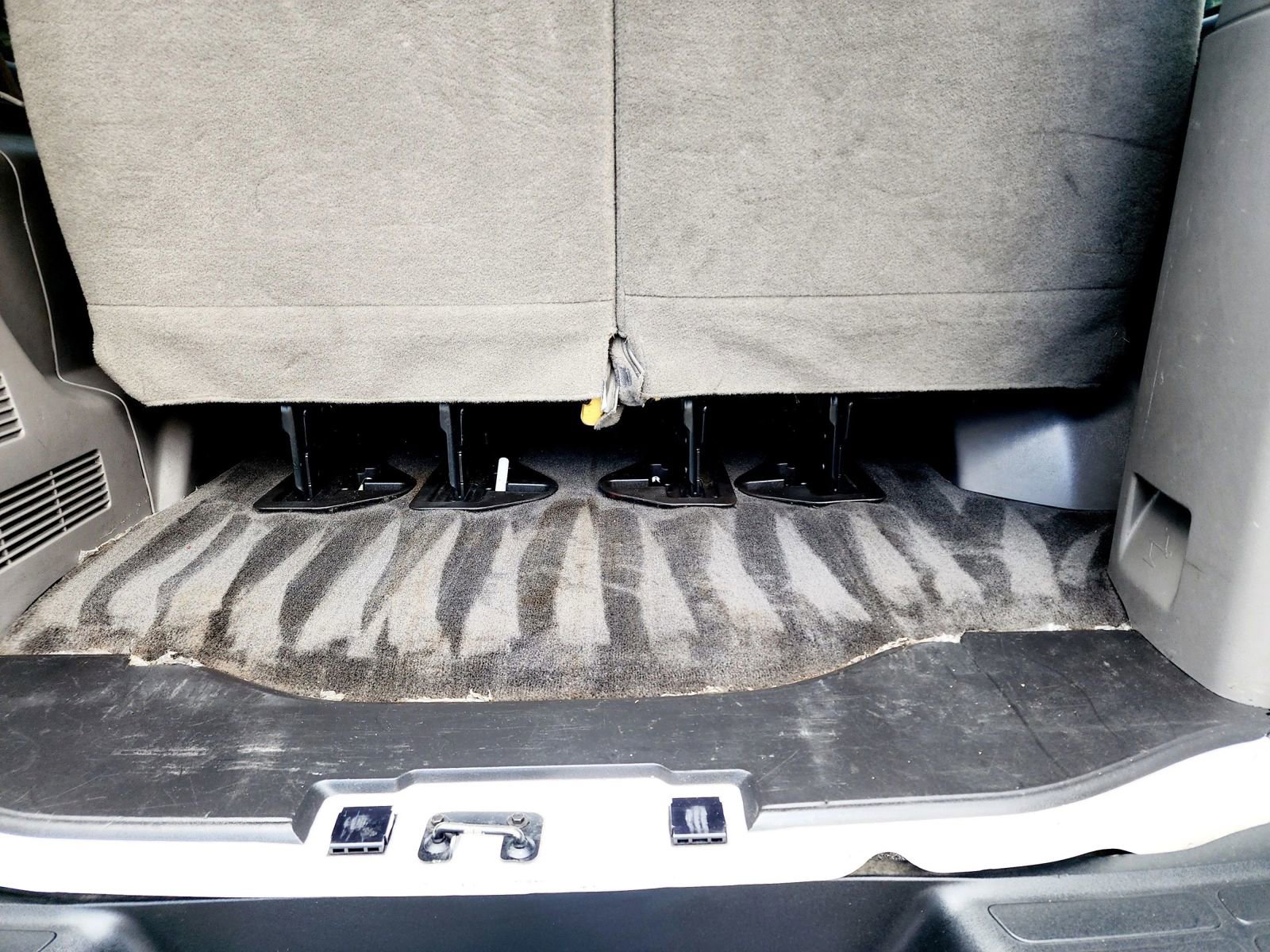 Used 2018 Chevrolet Express 2500 LT w/ LT Preferred Equipment Group image 37