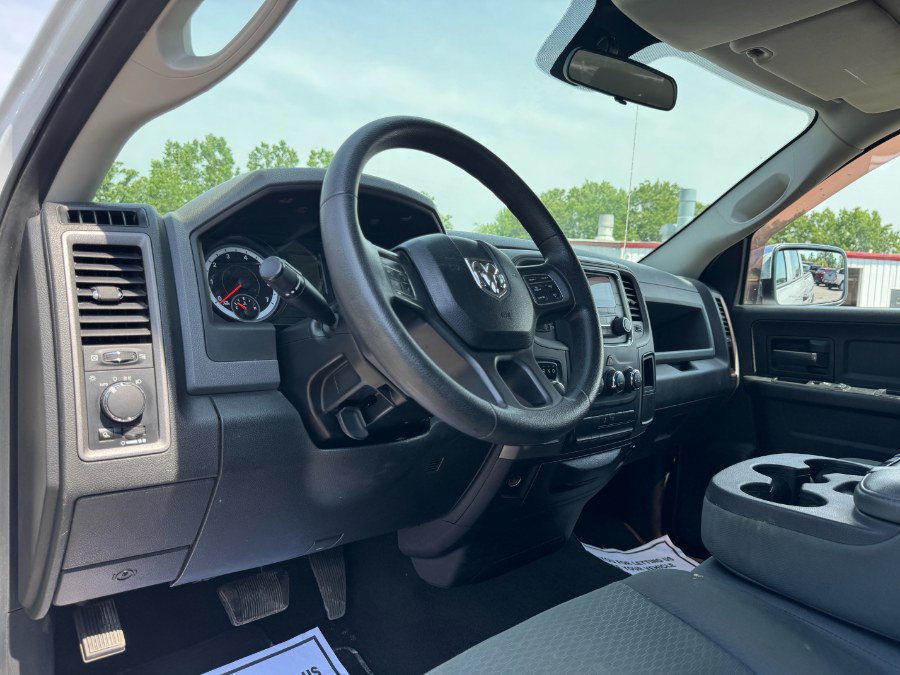 Used 2014 RAM 1500 ST w/ SXT Appearance Group AWD/4WD image 14